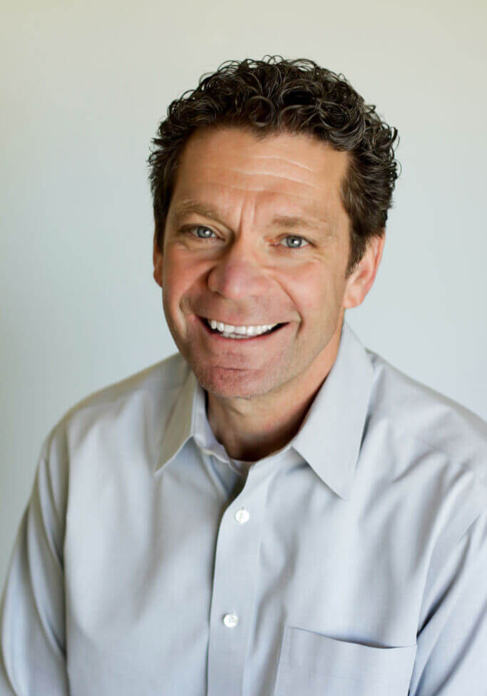 RDonavonHeadshot 01.24 Ron Donavon